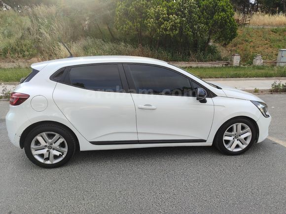 Sahibinden Renault Clio 1.0 SCe Joy 2022 Model
