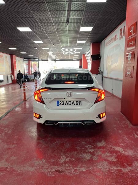Sahibinden Honda Civic 1.6i VTEC Eco Elegance 2018 Model Elazığ 129.000 km Beyaz