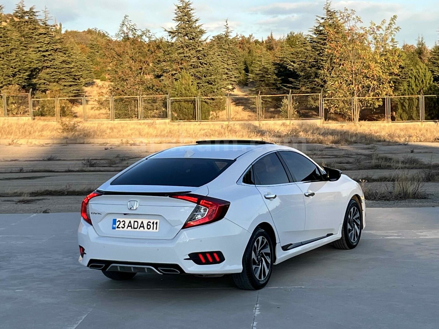 Sahibinden Honda Civic 1.6i VTEC Eco Elegance 2018 Model Elazığ 129.000 km Beyaz 2