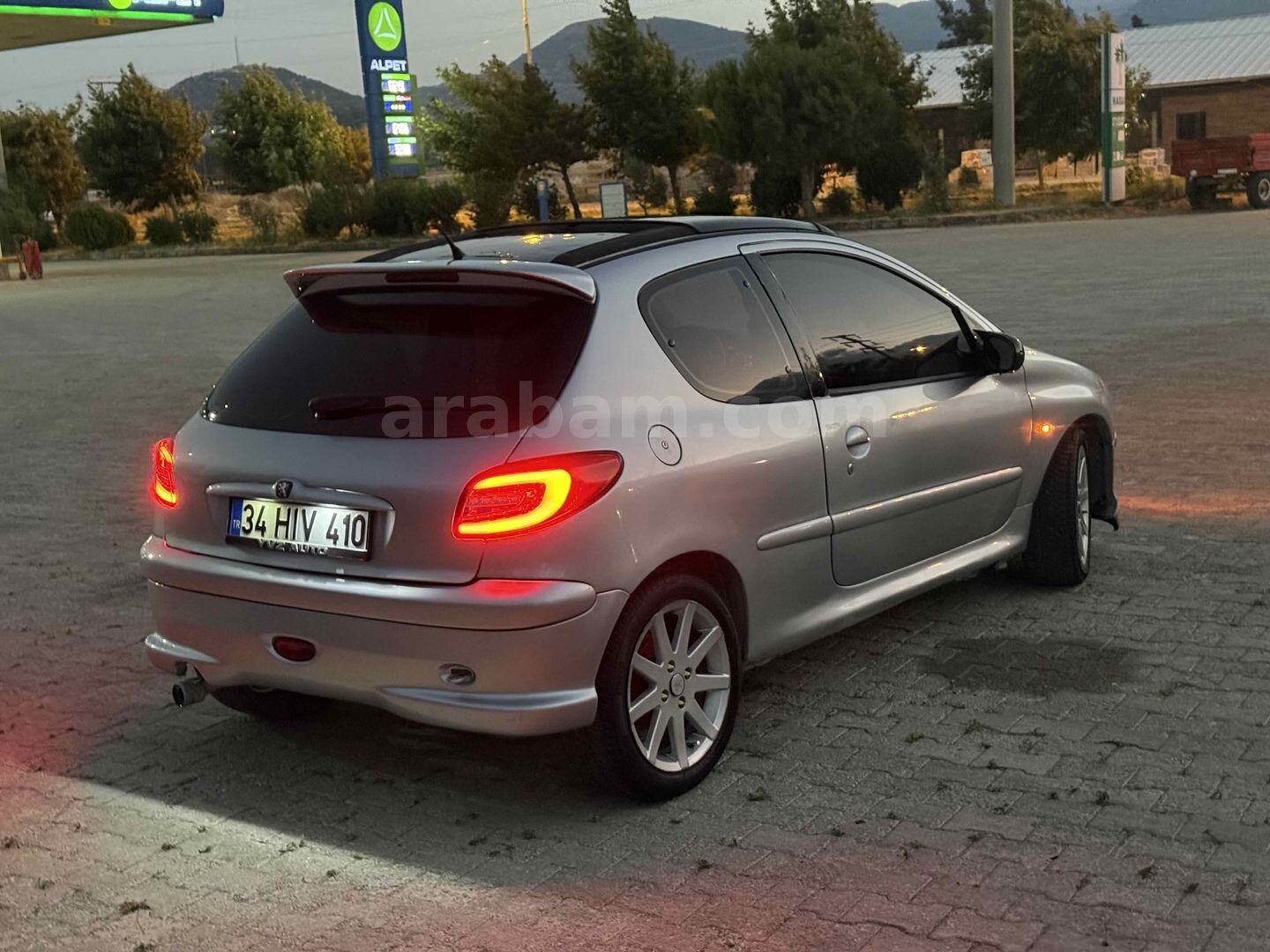 Sahibinden Peugeot 206 1.6 XS 2000 Model Kahramanmaraş 290.000 km Gri (Gümüş) 2