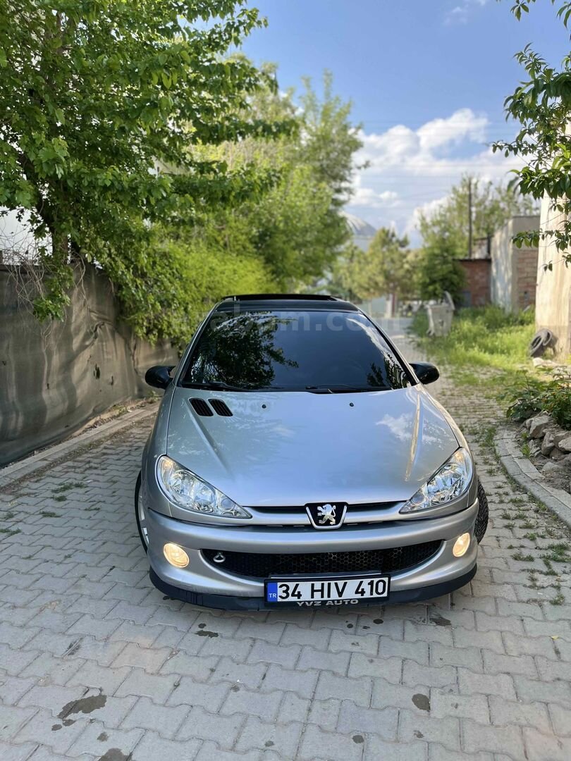 Sahibinden Peugeot 206 1.6 XS 2000 Model Kahramanmaraş 290.000 km Gri (Gümüş) 6