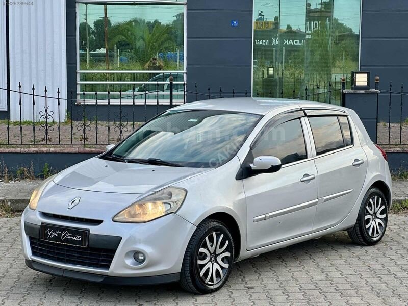 Galeriden Renault Clio 1.5 dCi Extreme 2010 Model Samsun 227.000 km Gri