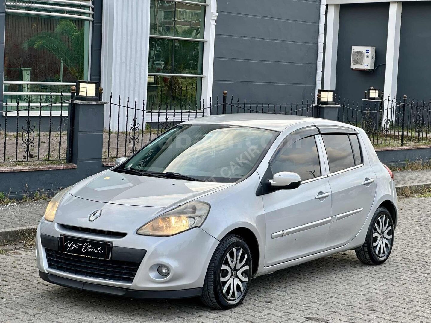 Galeriden Renault Clio 1.5 dCi Extreme 2010 Model Samsun 227.000 km Gri 5