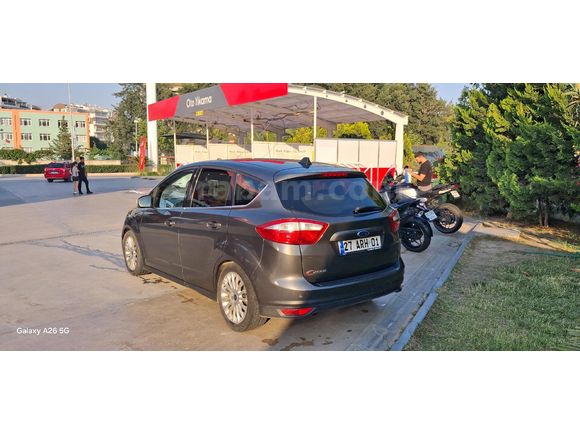Sahibinden Ford C-Max 1.6 TDCi Titanium X 2015 Model