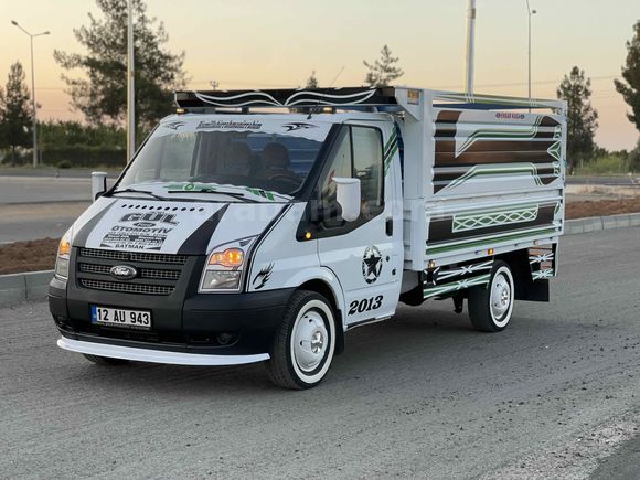 Galeriden Ford Trucks Transit 350 M Batman