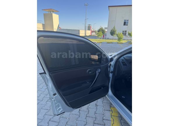 Sahibinden Renault Megane 1.6 Authentique 2004 Model 