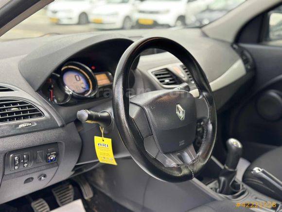 2013 MODEL RENAULT MEGANE 1.6 JOY 245.000 KM BENZİN/LPG