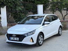 Galeriden Hyundai i20 1.4 MPI Jump 2022 servis bakımlı 82 binde  otomatik 