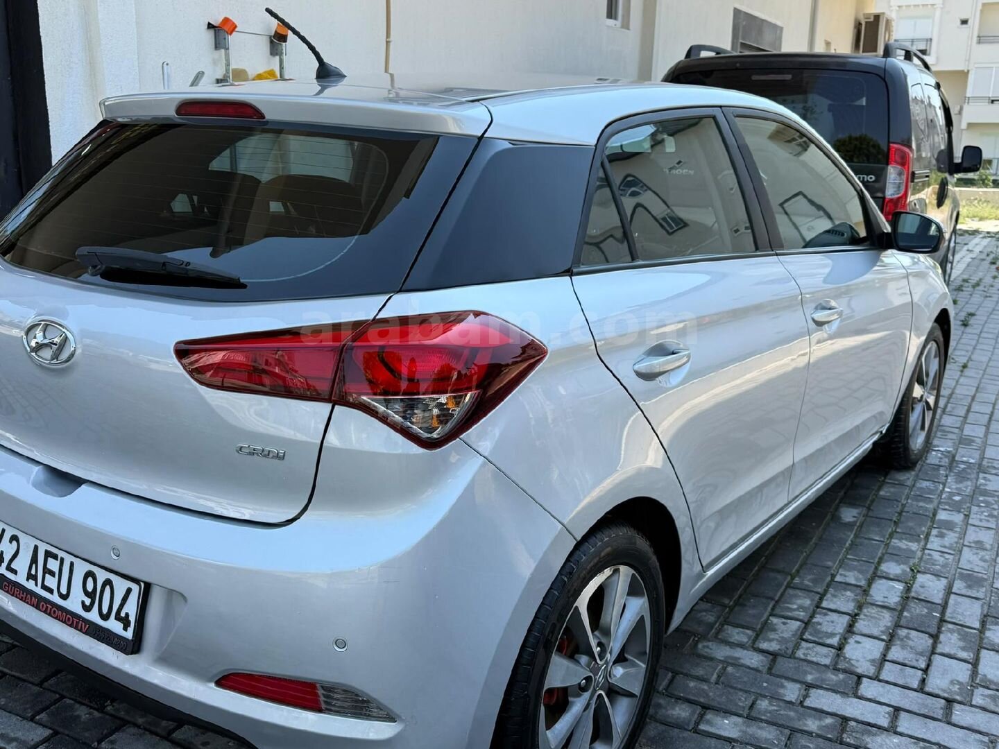 Sahibinden Hyundai i20 1.4 CRDi Style 2017 Model Antalya 205.000 km Gri 5