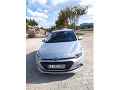 Sahibinden Hyundai i20 1.4 CRDi Style 2017 Model Antalya 205.000 km Gri