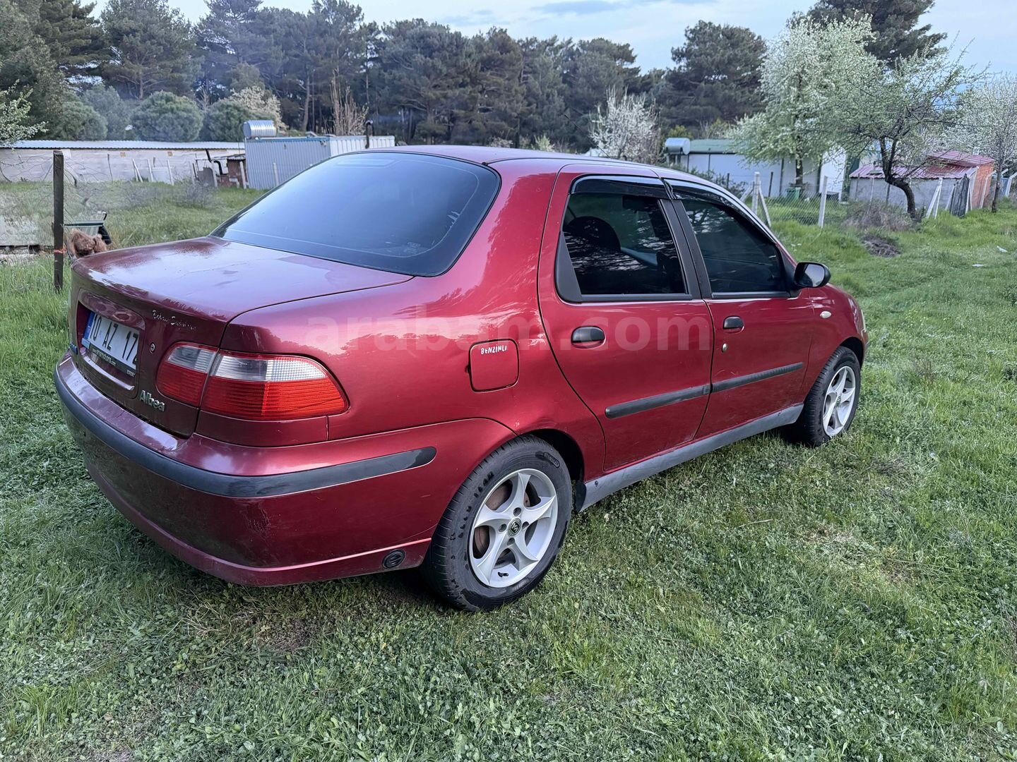 Galeriden Fiat Albea 1.2 EL 2004 Model Balıkesir 373.000 km Kırmızı 2