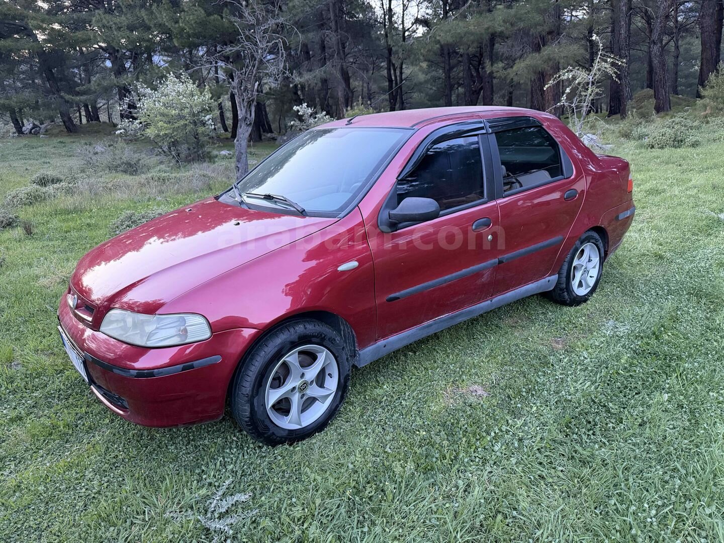Galeriden Fiat Albea 1.2 EL 2004 Model Balıkesir 373.000 km Kırmızı 3