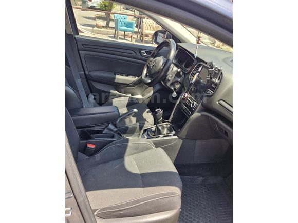 Sahibinden Renault Megane 1.6 Joy 2017 Model