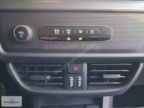 BÜYÜKSOYLU'DAN 2025 TOURNEO COURİER 1.5 ECOBLUE DELUXE 100 HP