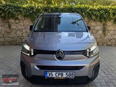 2025 MODEL HATASIZ BOYASIZ 11 BİN KM BERLİNGO PLUS