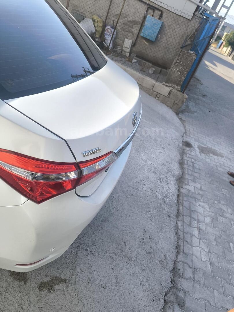Sahibinden Toyota Corolla 1.4 D-4D Active 2013 Model Kahramanmaraş 170.700 km Beyaz 4