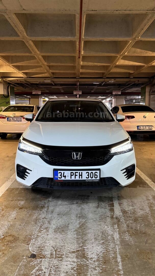 Sahibinden Honda City 1.5 i-VTEC Executive 2023 Model İstanbul 29.000 km Beyaz 4