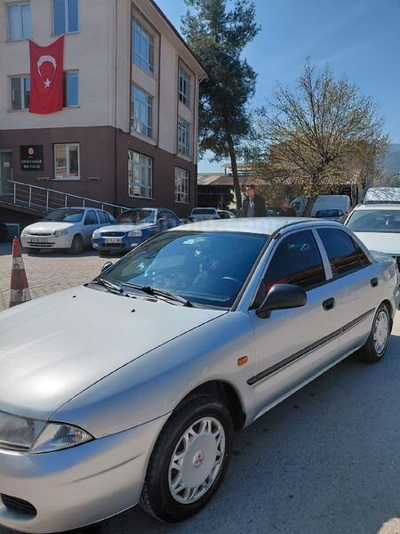 Sahibinden Mitsubishi Carisma 1.6 GL 1999 Model Karabük 160.000 km Gri