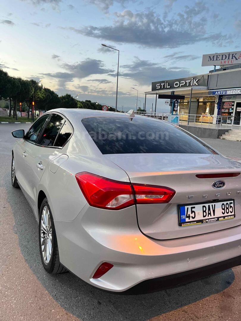 Sahibinden Ford Focus 1.5 TDCi Titanium 2020 Model Manisa 143.000 km Gri (Gümüş) 5