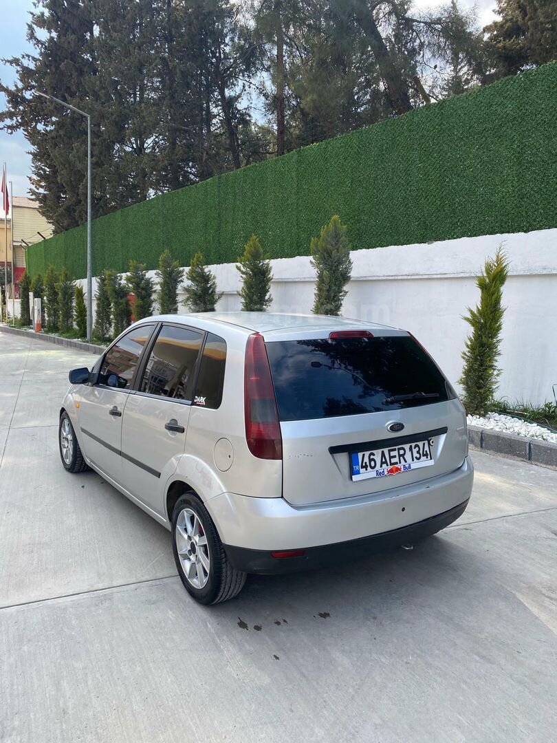 Sahibinden Ford Fiesta 1.4 TDCi Comfort 2004 Model Kahramanmaraş 371.000 km Gri 4