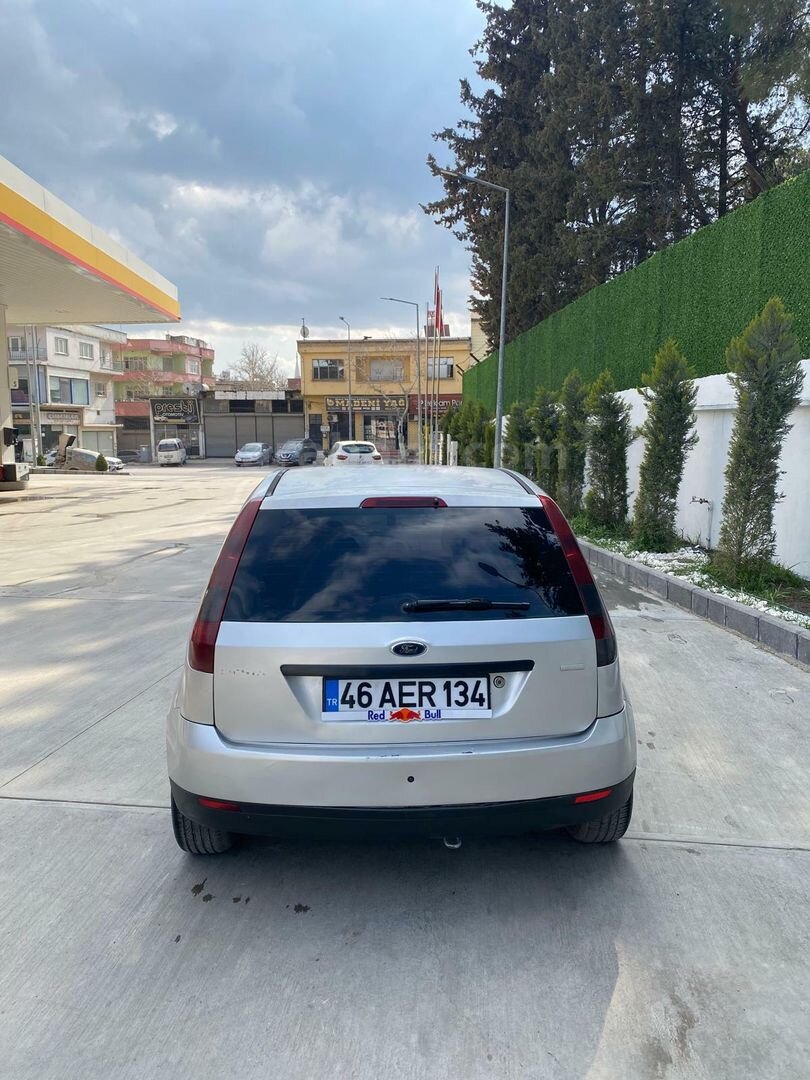Sahibinden Ford Fiesta 1.4 TDCi Comfort 2004 Model Kahramanmaraş 371.000 km Gri 5