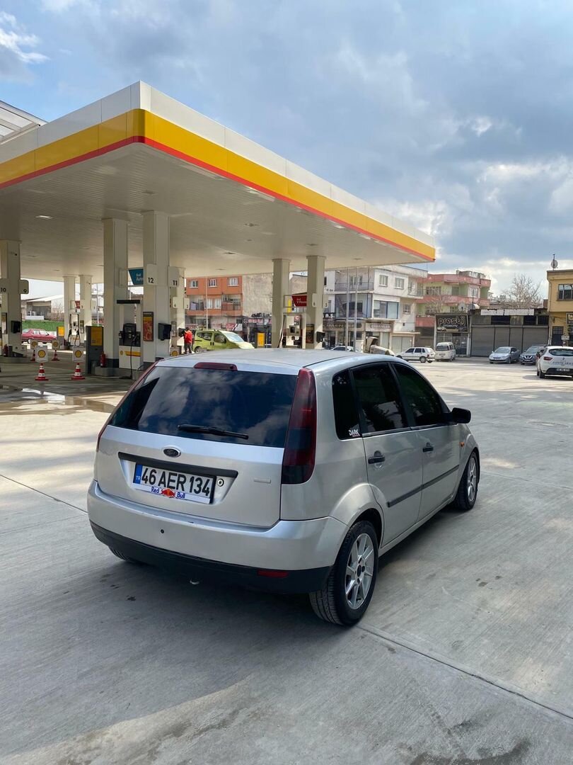 Sahibinden Ford Fiesta 1.4 TDCi Comfort 2004 Model Kahramanmaraş 371.000 km Gri 2