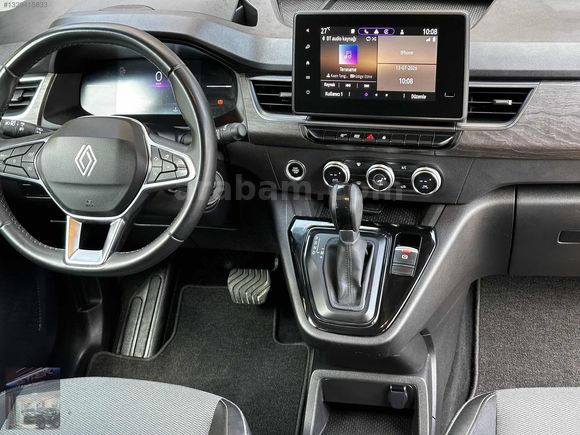 2024 MODEL OLUP 38 BİN KM HATASIZ BOYASIZ AİLE ARACI