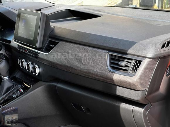 2024 MODEL OLUP 38 BİN KM HATASIZ BOYASIZ AİLE ARACI