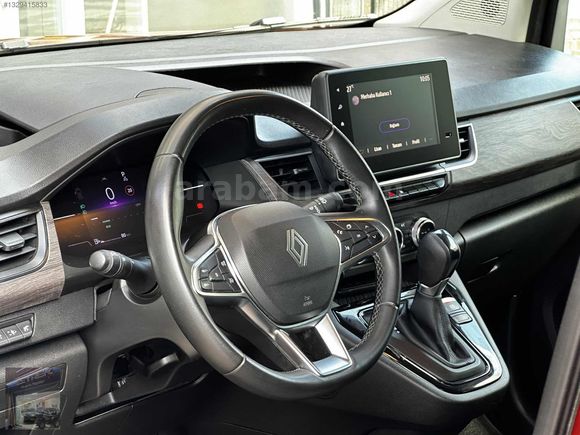 2024 MODEL OLUP 38 BİN KM HATASIZ BOYASIZ AİLE ARACI