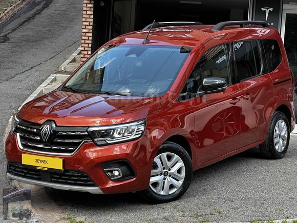 2024 MODEL OLUP 38 BİN KM HATASIZ BOYASIZ AİLE ARACI