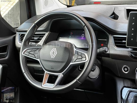 2024 MODEL OLUP 38 BİN KM HATASIZ BOYASIZ AİLE ARACI
