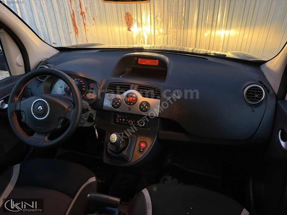 2011 Renault Kangoo Multix 1.5 DCI - Privilege - Karta 12 Taksit
