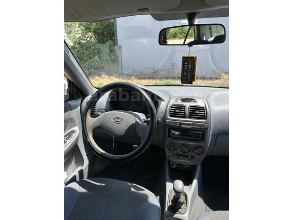 Sahibinden Hyundai Accent 1.3 LX 2000 Model 