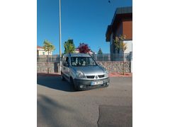 Sahibinden Renault Kangoo Multix 1.5 dCi Expression 2011 Model