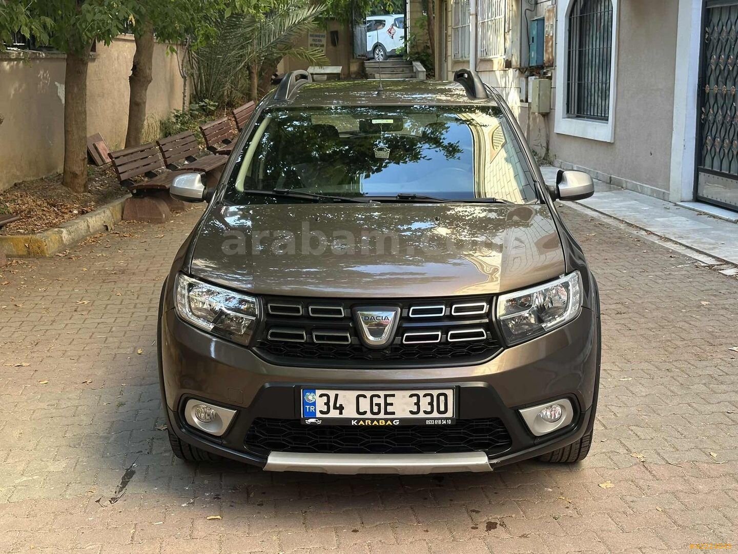 Galeriden Dacia Sandero 0.9 TCe Stepway 2019 Model İstanbul 64.000 km Kahverengi 2