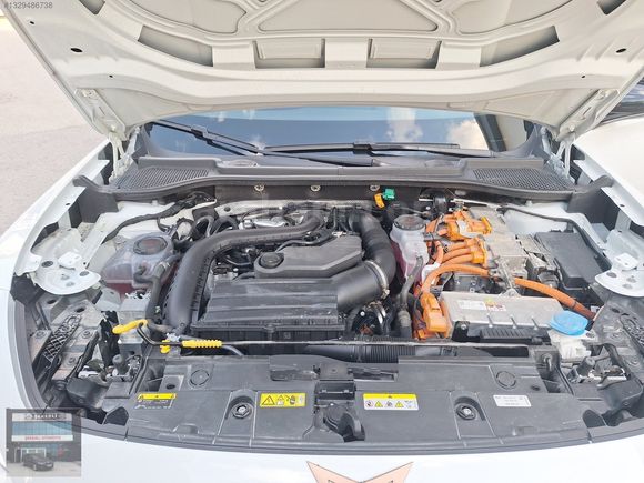 2025 CUPRA FORMENTOR 1.5 ehybırd PHEV SUPREME 21000 KMAZ HASARLI