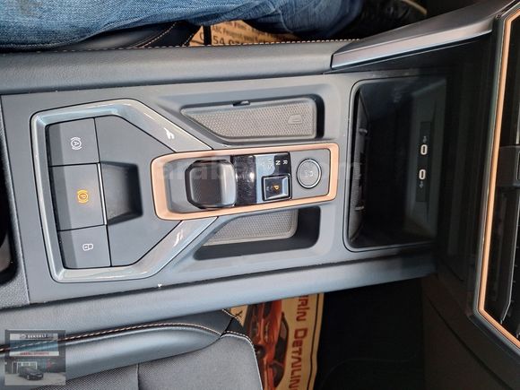 2025 CUPRA FORMENTOR 1.5 ehybırd PHEV SUPREME 21000 KMAZ HASARLI