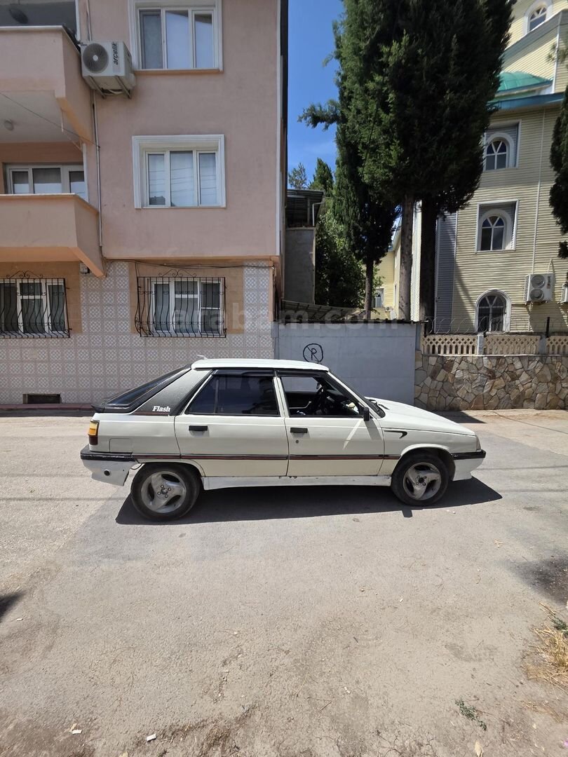 Sahibinden Renault R 11 TX 1990 Model Yalova 240.000 km Beyaz 5