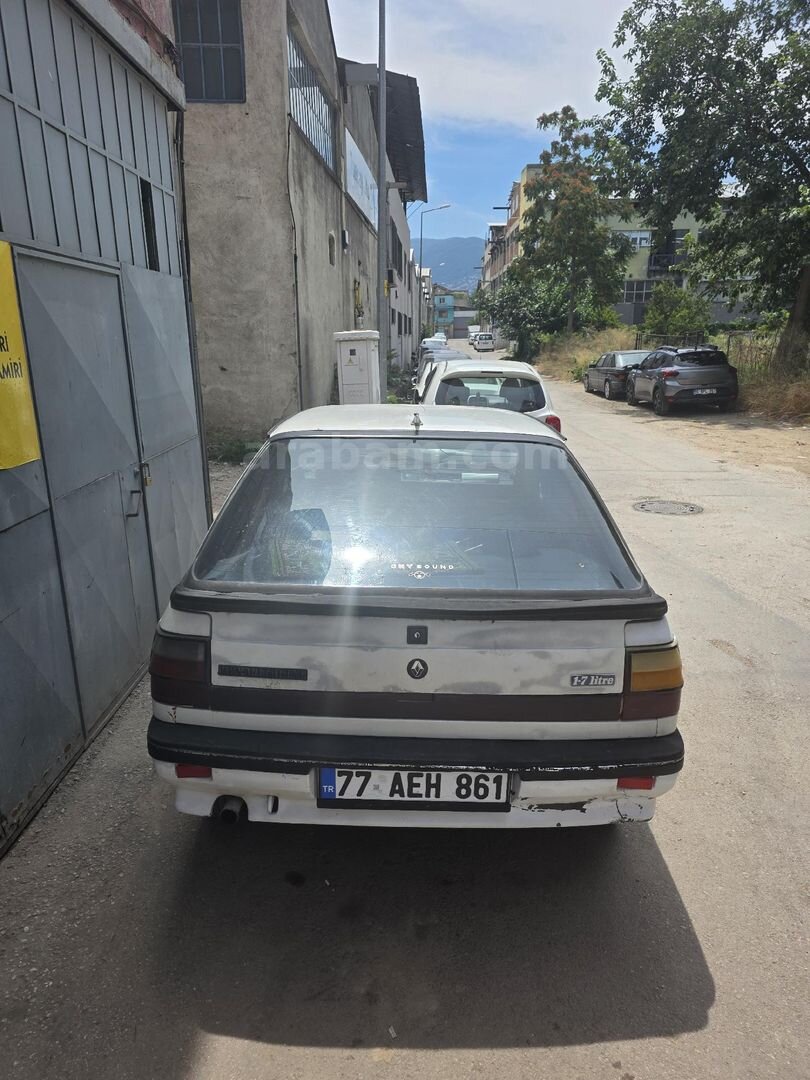 Sahibinden Renault R 11 TX 1990 Model Yalova 240.000 km Beyaz 3