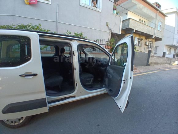 Sahibinden Opel Combo 1.5 CDTI Essential 2025 Model  7.500 km Beyaz