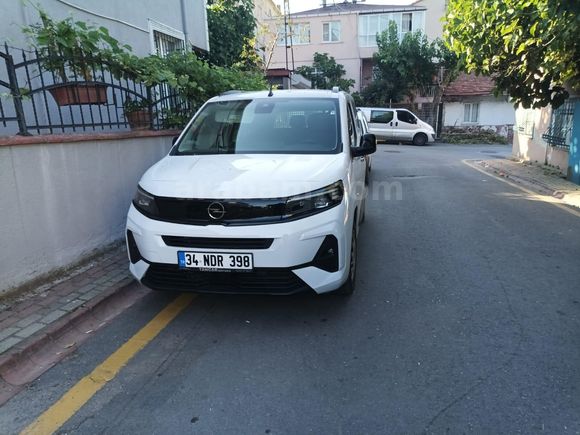 Sahibinden Opel Combo 1.5 CDTI Essential 2025 Model  7.500 km Beyaz
