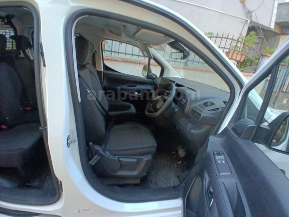 Sahibinden Opel Combo 1.5 CDTI Essential 2025 Model  7.500 km Beyaz