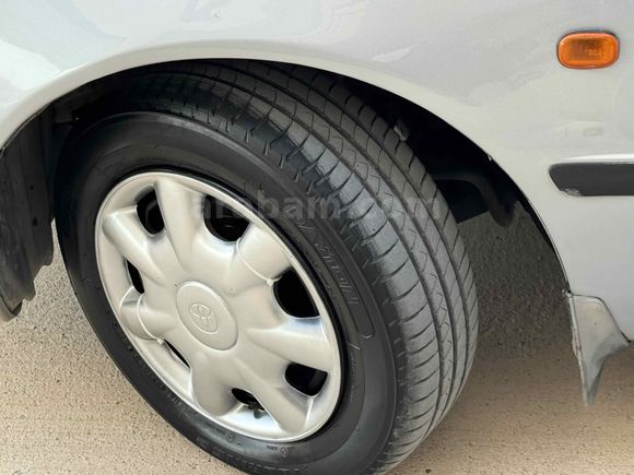  Toyota Corolla 1.6 Terra Special 2000 Model