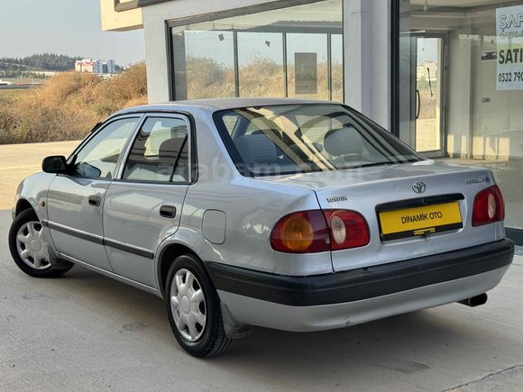  Toyota Corolla 1.6 Terra Special 2000 Model