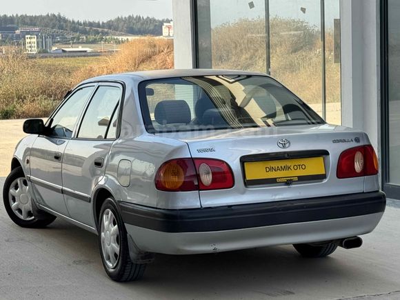  Toyota Corolla 1.6 Terra Special 2000 Model