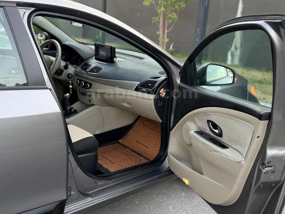 130.000 KM TERTEMİZ FLUENCE