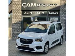 ÇAM OTOMOTİV 2022 COMBO 1.5 D EDİTİON OTOMATİK 130 HP %20 KDV