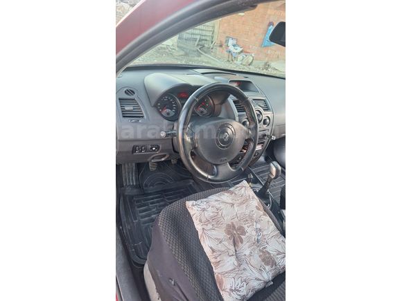 Sahibinden Renault Megane 1.4 Base 2004 Model