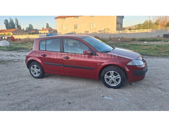 Sahibinden Renault Megane 1.4 Base 2004 Model