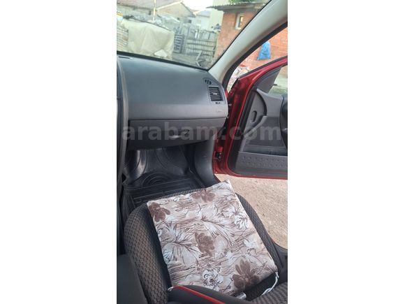 Sahibinden Renault Megane 1.4 Base 2004 Model